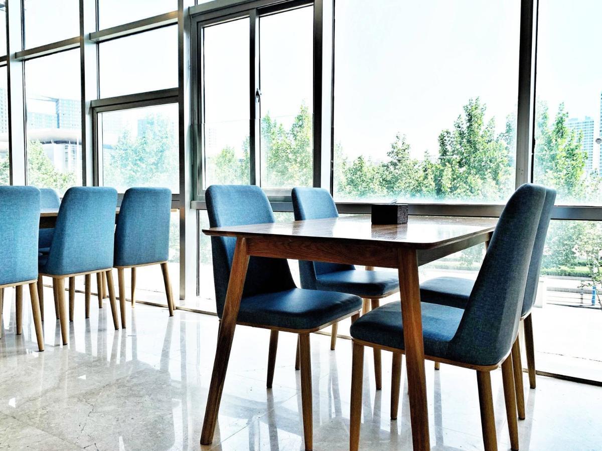 Holiday Inn Express - Jinan Exhibition Center, An Ihg Hotel Экстерьер фото